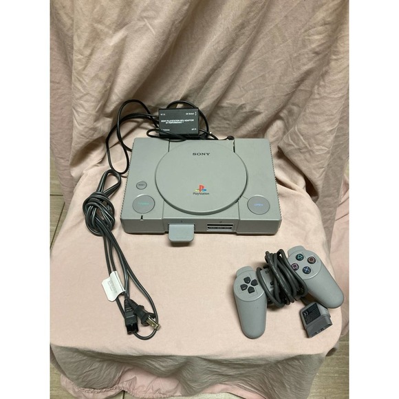 Sony PlayStation With One Controller Tested